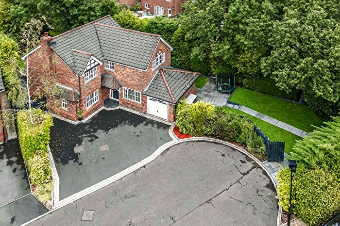 6 Bedroom Detached House For Sale In Harvest Drive, Whittle-Le-Woods, PR6