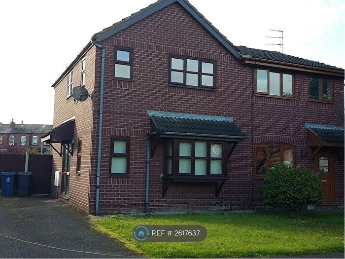 3 Bedroom Semi-Detached House To Rent In Sanfield Close, Ormskirk, L39