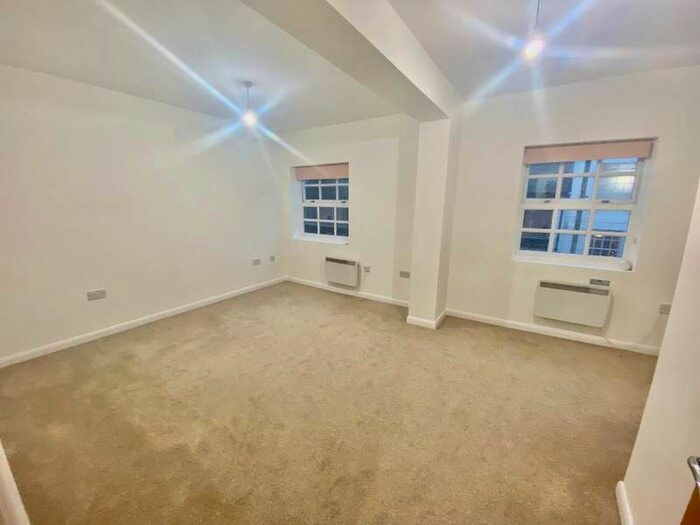 2 Bedroom Apartment To Rent In Bolebridge Street Tamworth, B79