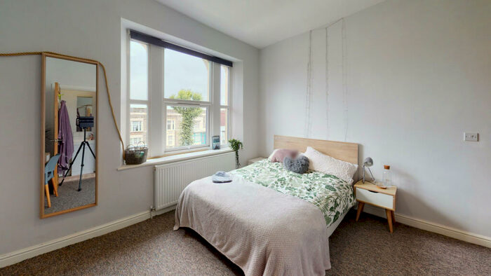 6 Bedroom House To Rent In Fishponds Road, Bristol, Bristol, BS16