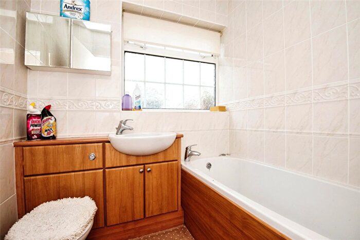 2 Bedroom Bungalow For Sale In Scocles Road, Minster On Sea, Sheerness, ME12