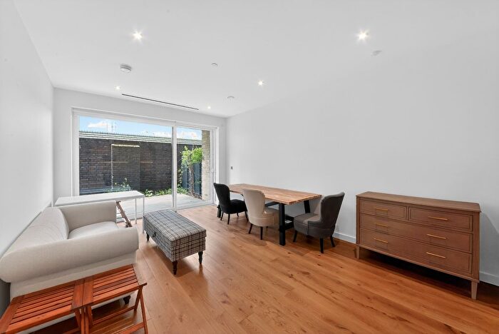 2 Bedroom Flat For Sale In Carrick Yard, Marylebone, NW8