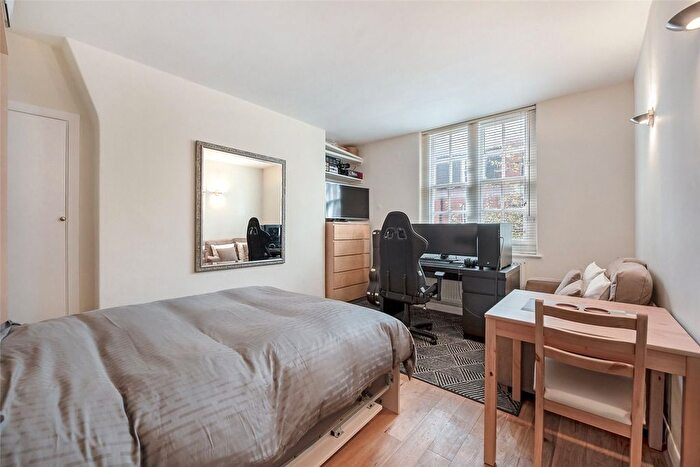 Studio To Rent In Page Street, London, SW1P