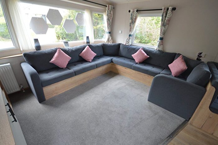 2 Bedroom Mobile/park Home For Sale In Warren Road, Dawlish Warren, Dawlish, EX7