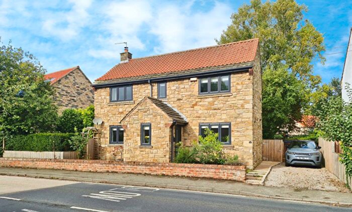 3 Bedroom Detached House For Sale In Main Street, Monk Fryston, Leeds, LS25