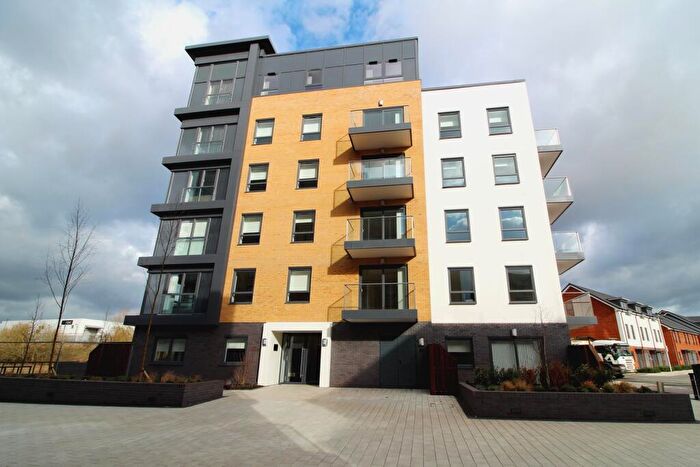 1 Bedroom Apartment To Rent In Harlequin House, Padworth Avenue, Reading, RG2