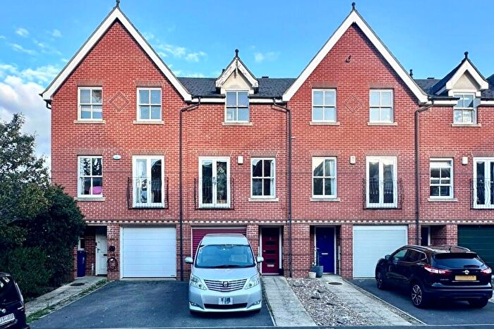 3 Bedroom Town House For Sale In Lamarsh Road, Off Botley Road, Oxford, OX2