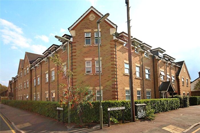 1 Bedroom Flat For Sale In North Road, Woking, Surrey, GU21