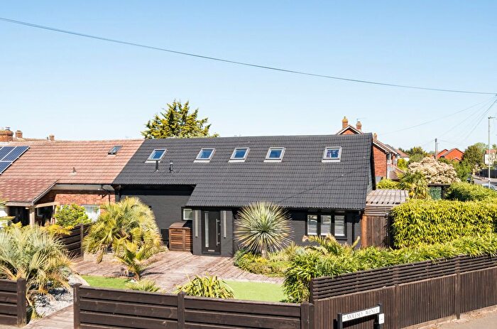 4 Bedroom Semi-Detached House For Sale In West Molesey, KT8
