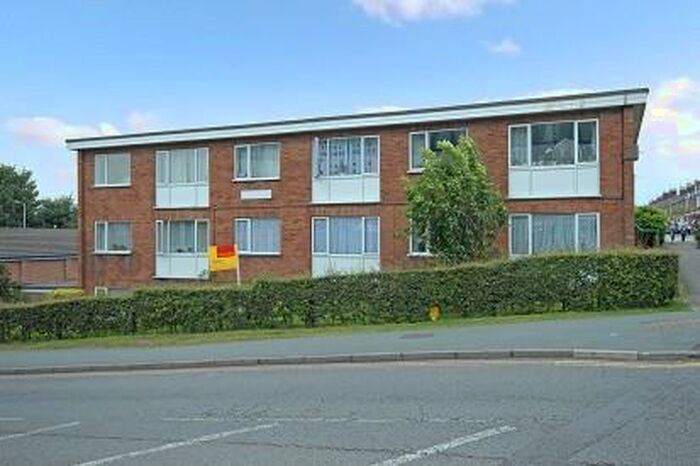 2 Bedroom Apartment To Rent In Gladstone Court, Chesham, HP5
