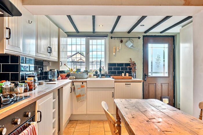 2 Bedroom Cottage For Sale In Windmill Road, Flitwick, MK45