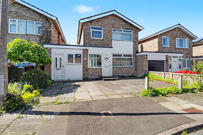 3 Bedroom Link Detached House For Sale In Launceston Close, Winsford, CW7