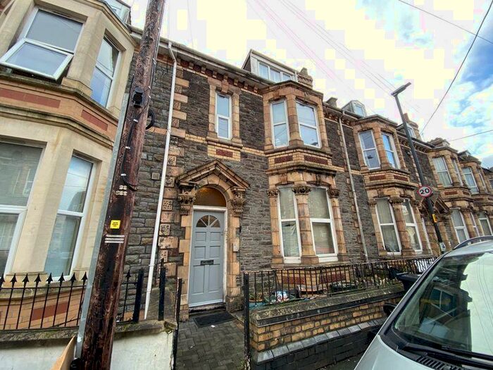 1 Bedroom Flat To Rent In Kensington Park, Bristol, BS5