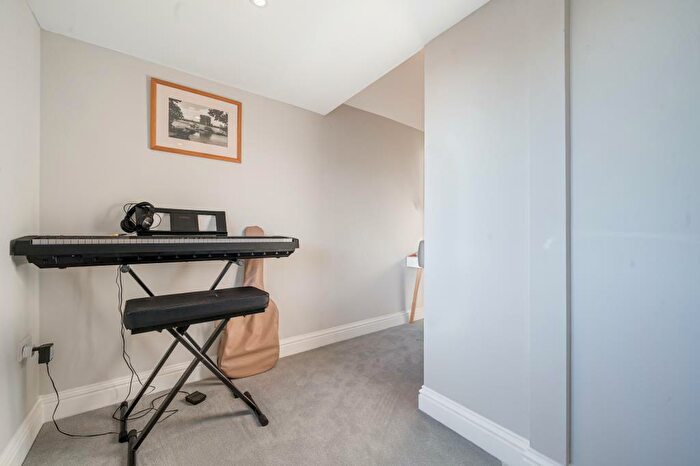 2 Bedroom Apartment To Rent In Kingston Bagpuize, Oxfordshire, OX13