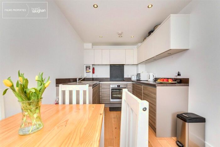 2 Bedroom Flat To Rent In The Boardwalk, Brighton Marina, BN2