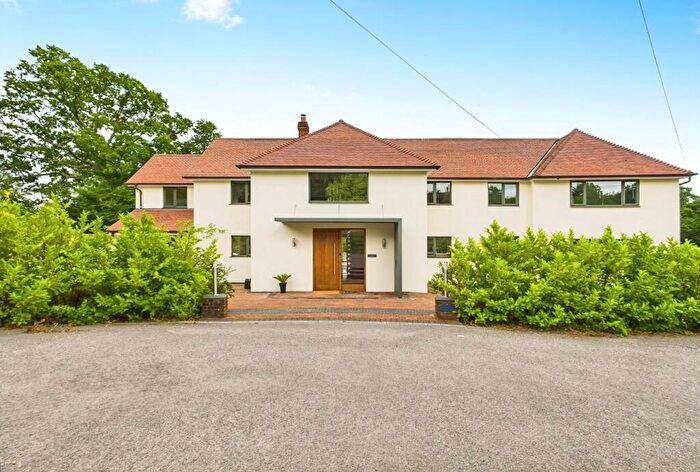 5 Bedroom Detached House For Sale In Salterns Lane, Bursledon, Southampton, SO31