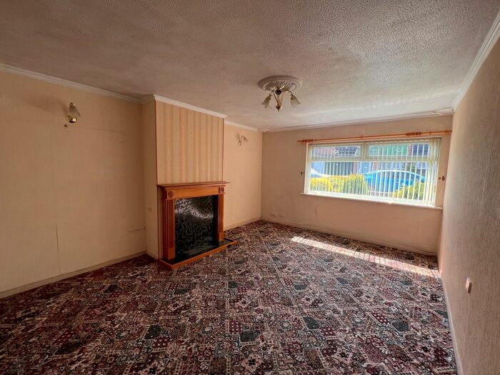 2 Bedroom Semi-Detached Bungalow For Sale In Hallgarth Close, Middlesbrough, TS5