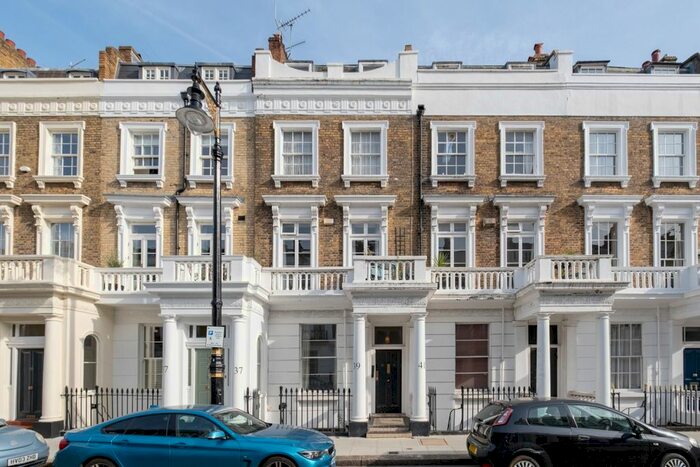 2 Bedroom Flat To Rent In Alderney Street, London, SW1V