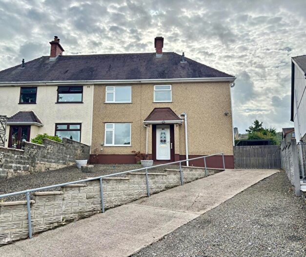 3 Bedroom Semi-Detached House To Rent In Heol Glynderwen, Alltwen, Pontardawe, Swansea., SA8