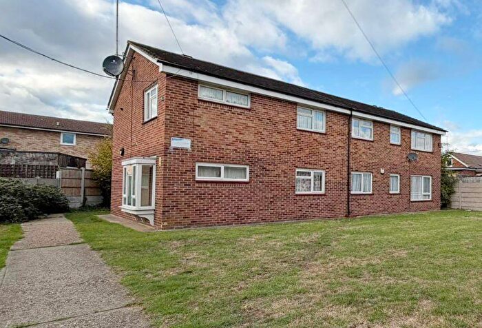2 Bedroom Flat For Sale In Rosberg Road, Canvey Island, Essex, SS8