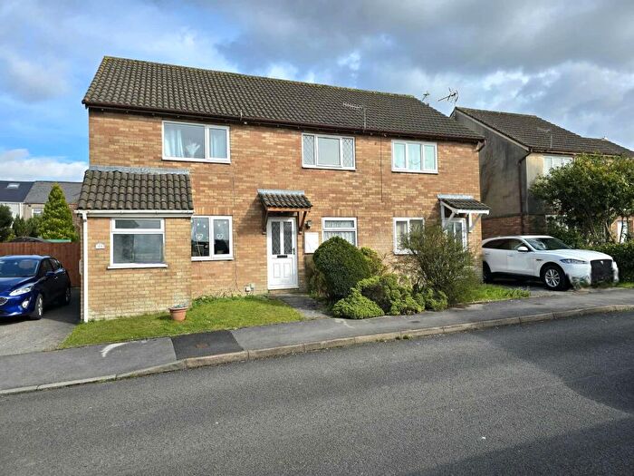 2 Bedroom Terraced House For Sale In Heol Yr Eglwys, Bryncethin, CF32