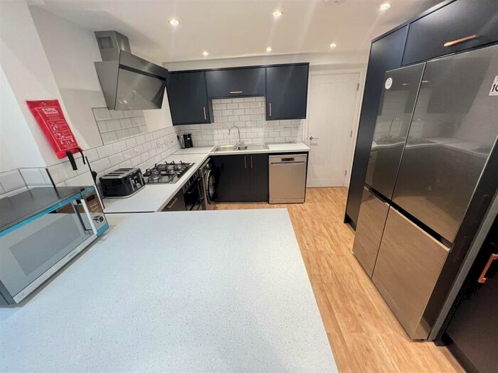 6 Bedroom Terraced House To Rent In Humber Avenue, Coventry, CV1