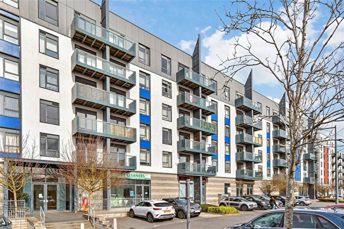 1 Bedroom Flat For Sale In Ocean Drive, Gillingham, Kent, ME7