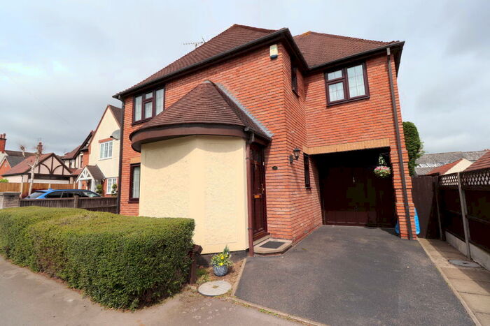 3 Bedroom House To Rent In Central Shenfield, CM15