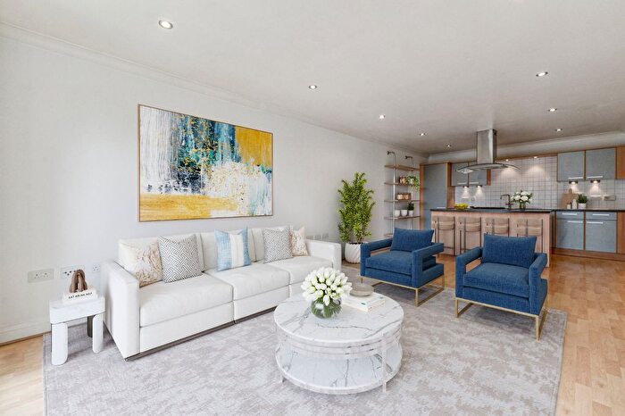 2 Bedroom Flat For Sale In Keswick Road, East Putney, SW15