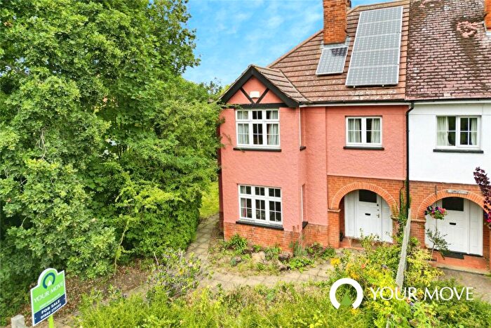 4 Bedroom Semi Detached House For Sale In St. Marys Road, Beccles, Suffolk, NR34