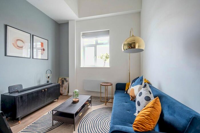 1 Bedroom Flat To Rent In Kingston Road, Wimbledon, London, SW20