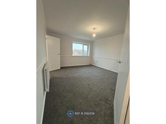 1 Bedroom Flat To Rent In Higher End, Chickerell, Weymouth, DT3