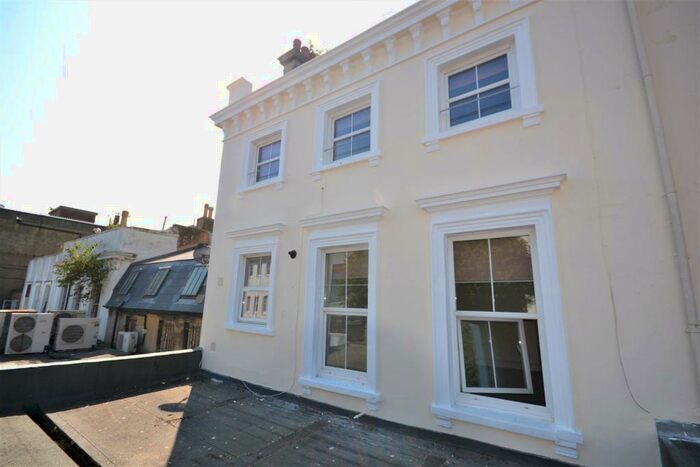3 Bedroom Maisonette To Rent In Terminus Road, Eastbourne, BN21