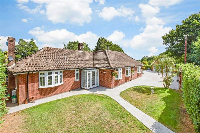 4 Bedroom Detached Bungalow For Sale In Pleasant Valley Lane, East Farleigh, Kent, ME15