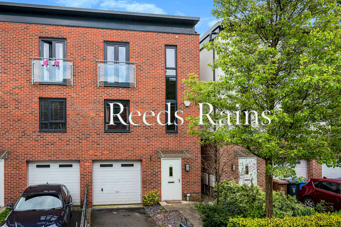 3 Bedroom Semi-Detached House To Rent In Alban Street, Salford, Greater Manchester, M7