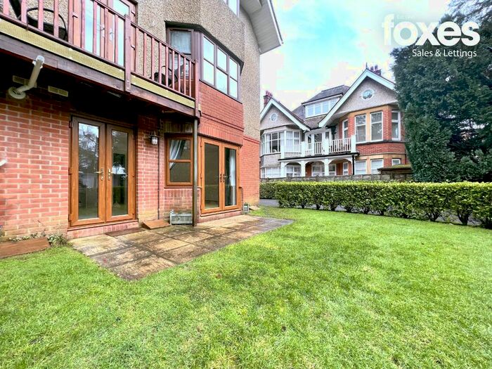 2 Bedroom Flat To Rent In Parkside Court, St. Valerie Road, Bournemouth, Dorset, BH2