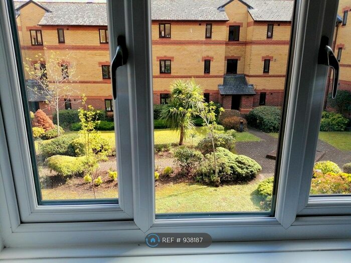 1 Bedroom Flat To Rent In Caslon Court, Redcliffe, Bristol, BS1