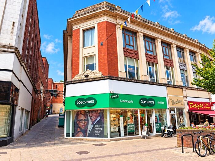2 Bedroom Apartment For Sale In College Street, Rotherham, South Yorkshire, S65