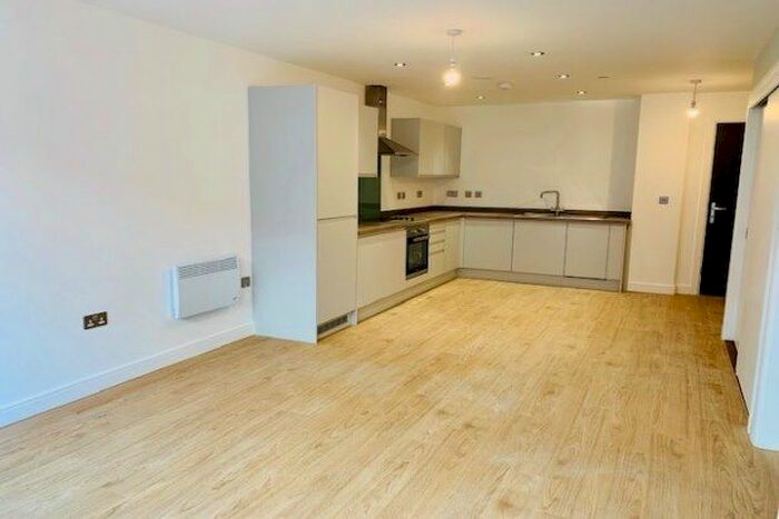 1 Bedroom Flat To Rent In North Central, Manchester, M4