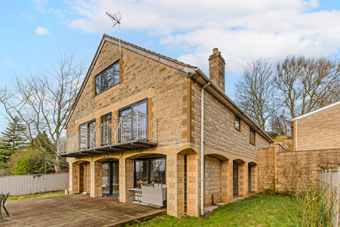 5 Bedroom Detached House For Sale In Kelston Road, Bath, BA1