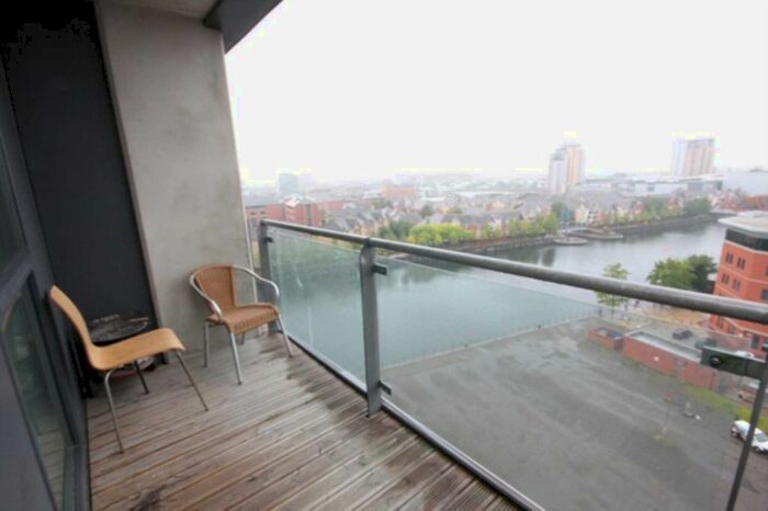 1 Bedroom Flat To Rent In The Quays, Salford, M50
