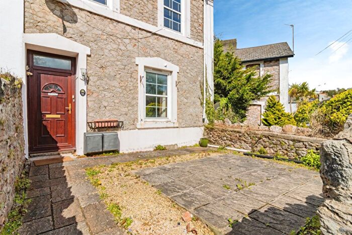 2 Bedroom Flat For Sale In Upton Road, Torquay, TQ1