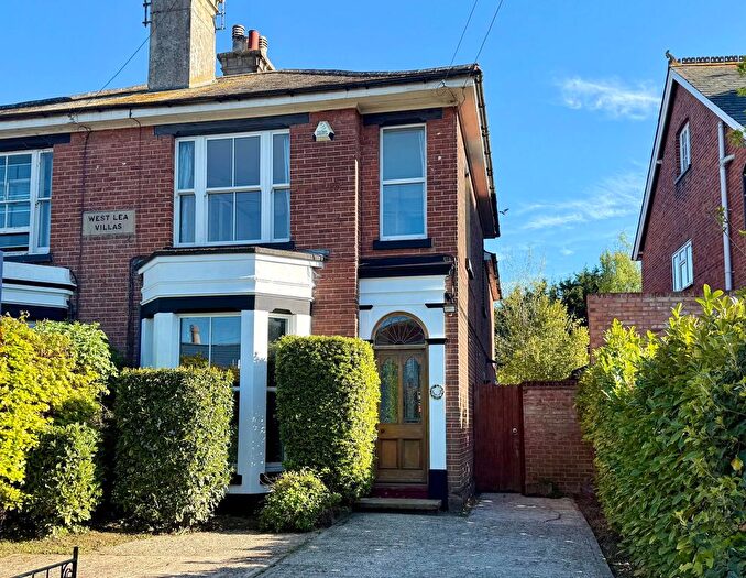 3 Bedroom Semi-Detached House For Sale In Marden, Kent, TN12