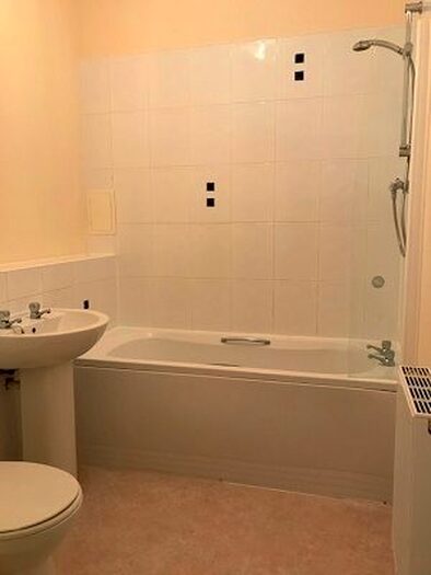 1 Bedroom Flat To Rent In Princes Street, Perth, PH2