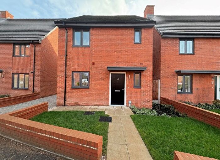 3 Bedroom Detached House To Rent In Wade Close, Long Eaton, NG10