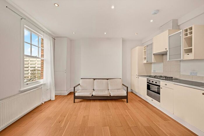 1 Bedroom Apartment To Rent In Bromley Road, Catford, London, SE6