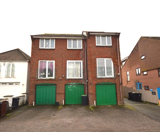 2 Bedroom Town House To Rent In Christchurch, BH23