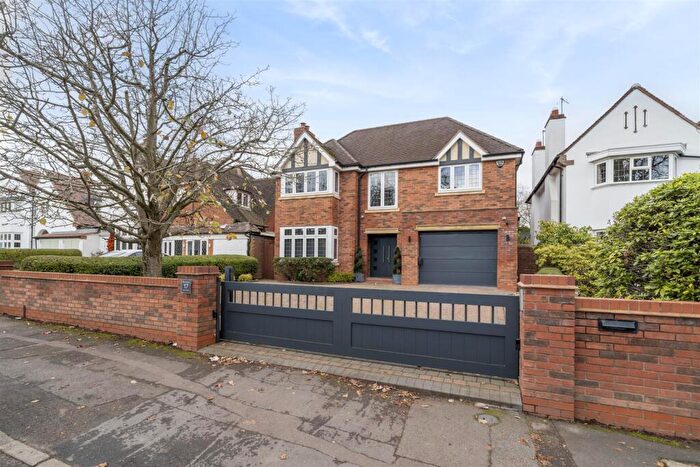 5 Bedroom Detached House To Rent In Avenue Road, Dorridge, Solihull, B93