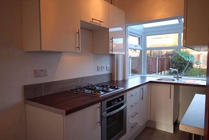 3 Bedroom Terraced House To Rent In Westfield Ave, Bed Ter, L14