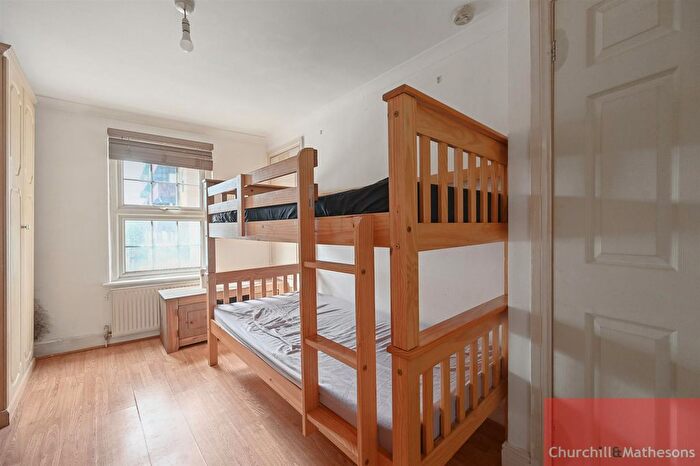 2 Bedroom Detached House To Rent In Old Oak Common Lane, London, W3